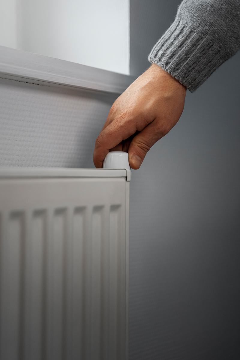 Installatie van centrale verwarming met convectie in een woning in Tielt
